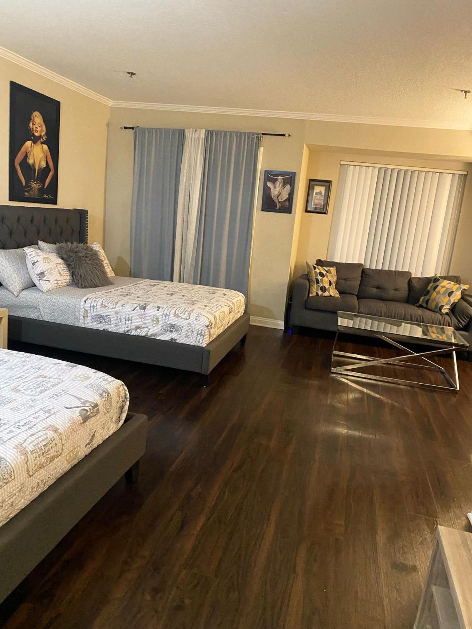 Hollywood Loft Spacious With 2 Beds And Parking Los Angeles Dış mekan fotoğraf